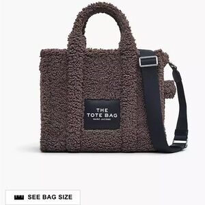 ✨Marc Jacobs (EUC) THE Teddy Tote Bag Size Small✨